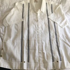 Men’s guayabera style shirt size 46 (Mexico)2XL US